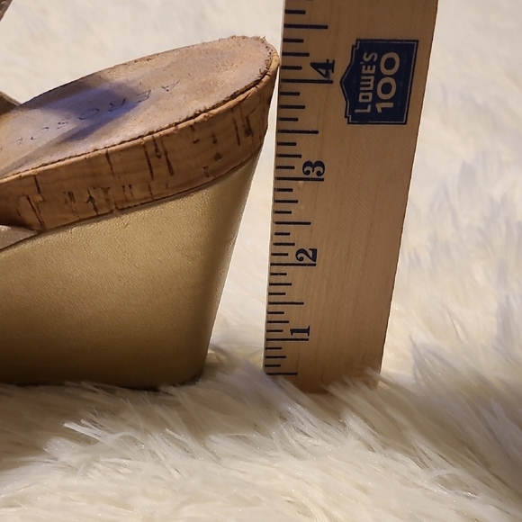 AEROSOLES Women's Gold and Tan Wedge 4" Sandals - Size 10M - Picture 9 of 12